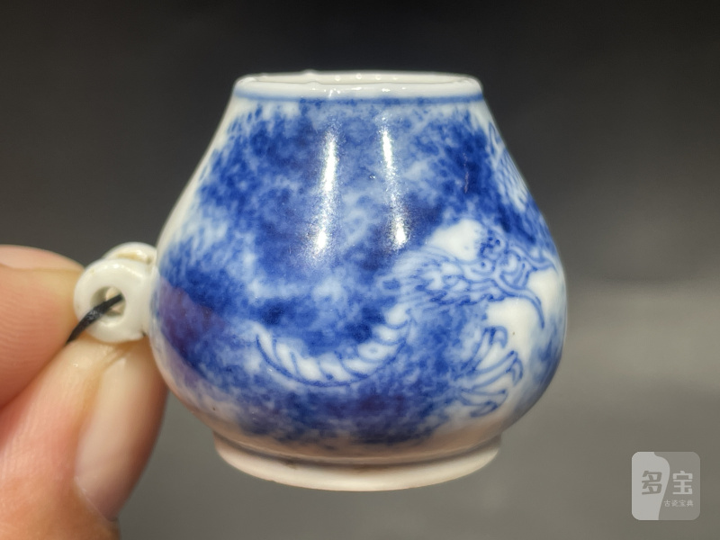 清乾隆 唐英风格青花云龙三现鸟食罐 - 图2